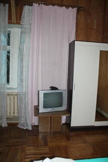 Фото номера Улучшенный семейный номер Гостевой дом Югославия г. Ливадия 2